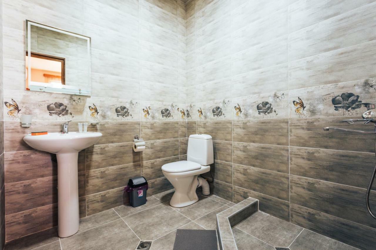 Memory House Hotel Кутаиси Екстериор снимка