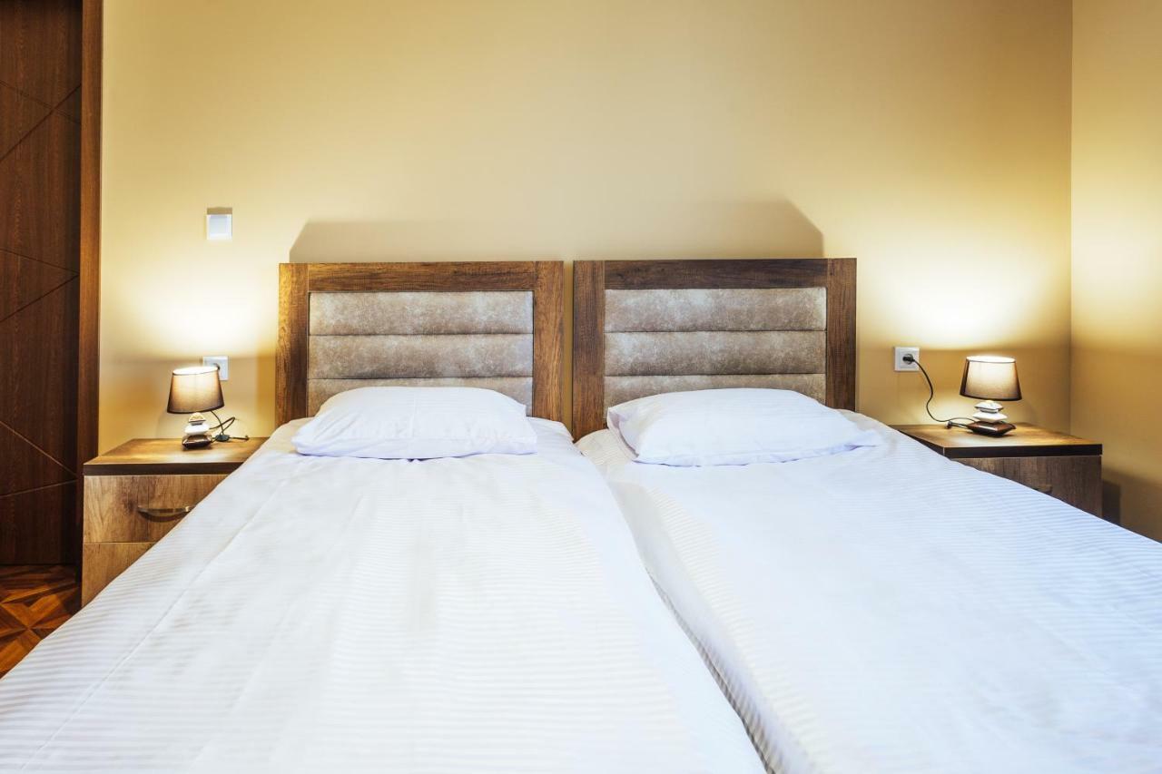 Memory House Hotel Кутаиси Екстериор снимка